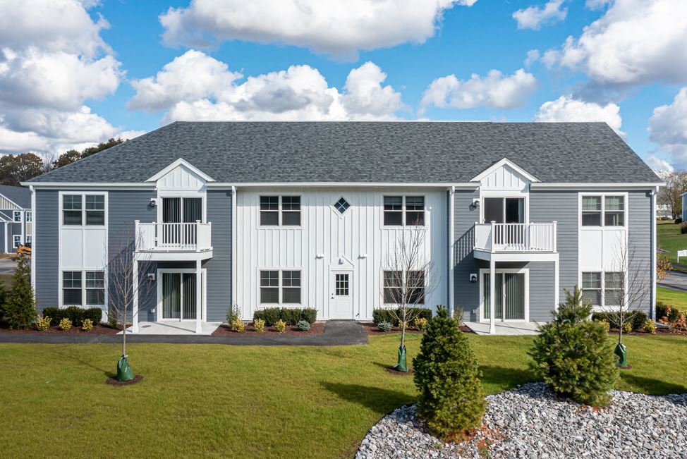 Exterior of Riverview Meadows III, Raynham MA